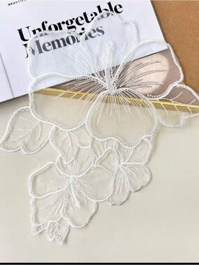 Delicate White Floral Applique Lace Trim - Women Accessories